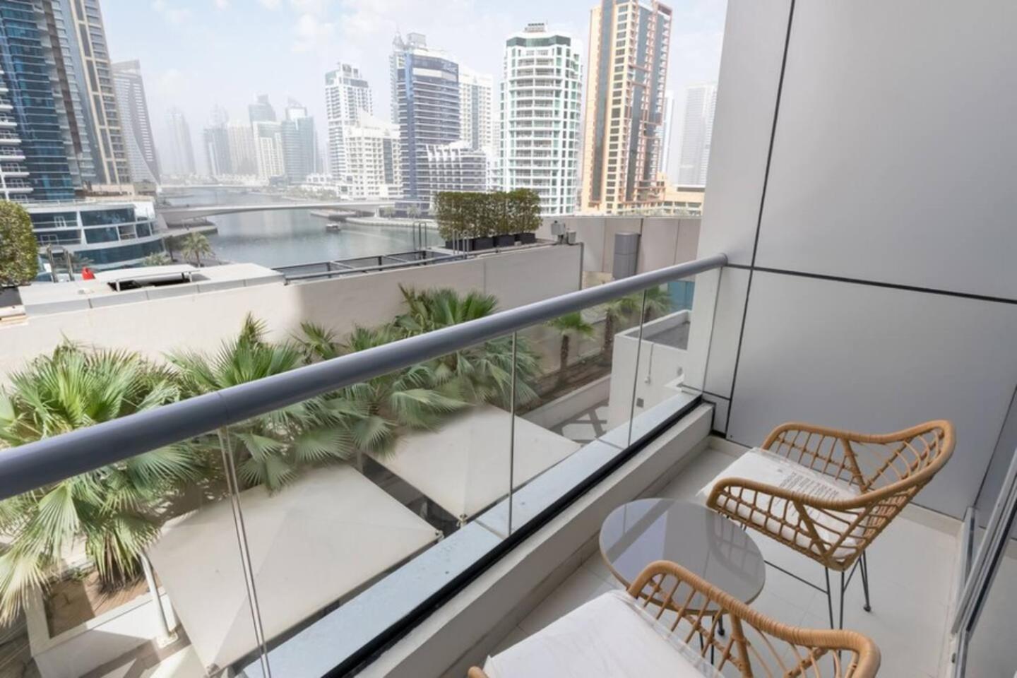 Luxurious 1 Bedroom Apartment In The Dubai Marina! Dış mekan fotoğraf