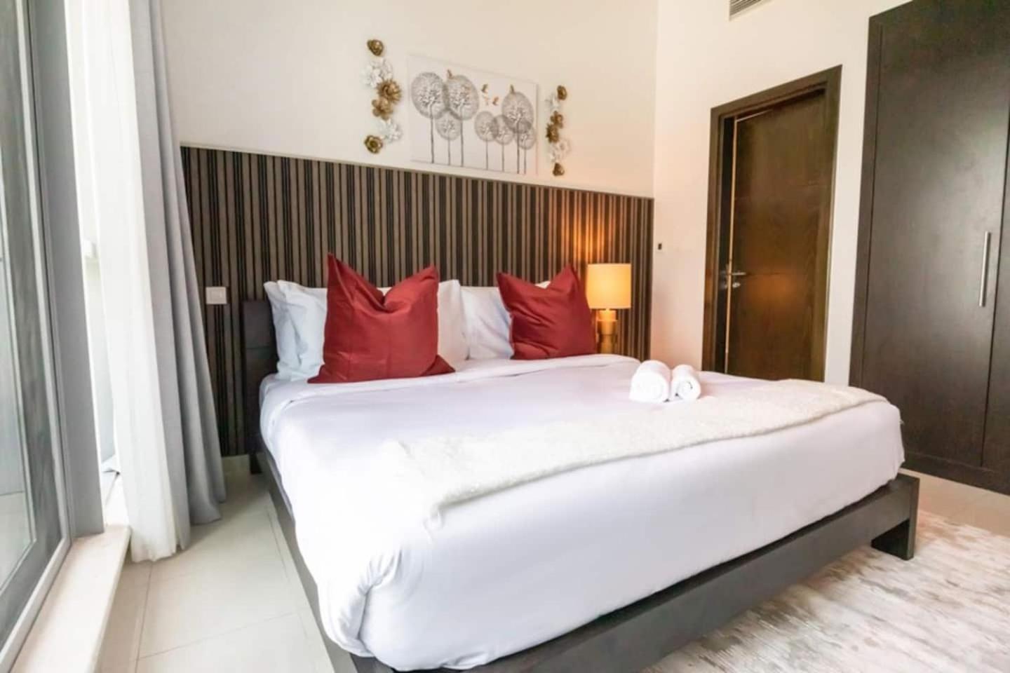 Luxurious 1 Bedroom Apartment In The Dubai Marina! Dış mekan fotoğraf